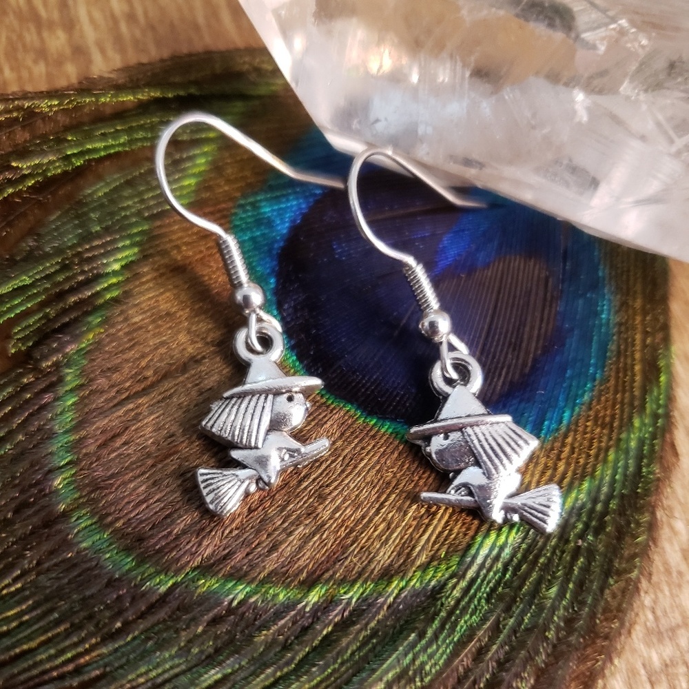 Cute Flying Witch earrings Halloween earring~Wiccan~Witchy~Samhain~Occult~Gothic
